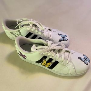 Customized Butterfly Adidas🦋